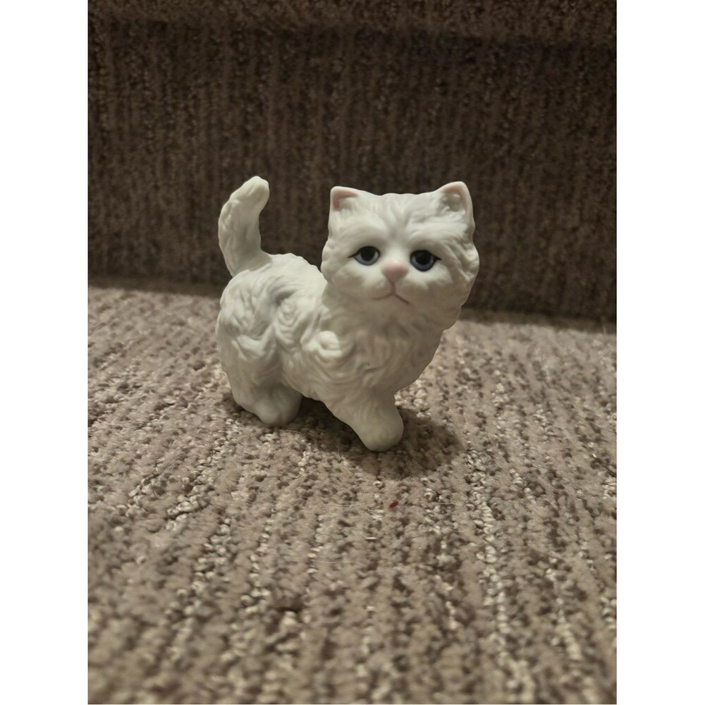 Homco Vintage White Cat Figurine